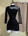 Vestido ajustado lunares